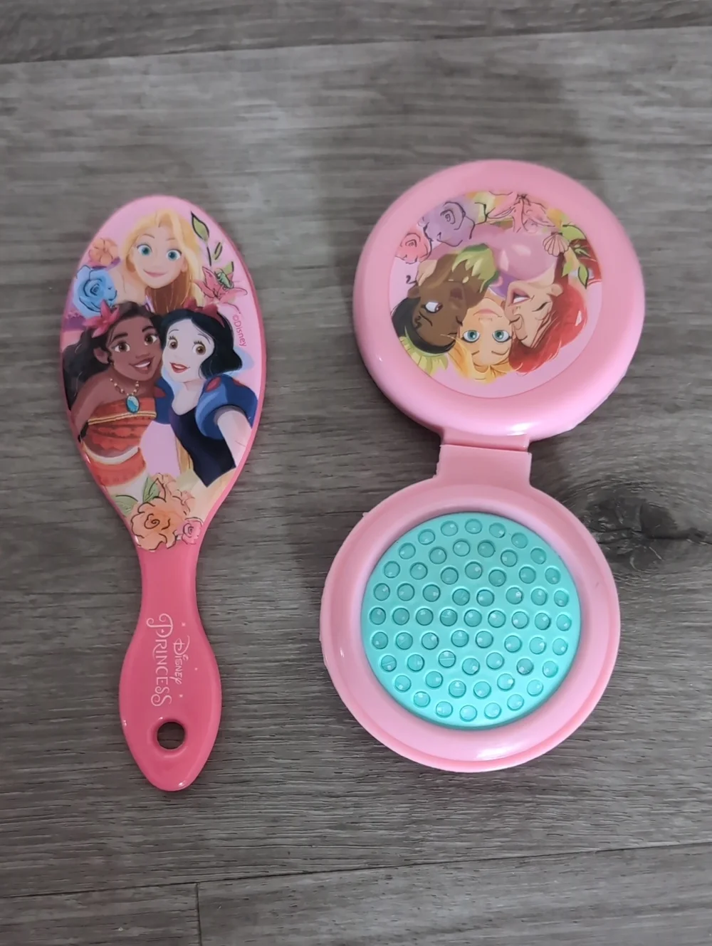 Disney themed compact